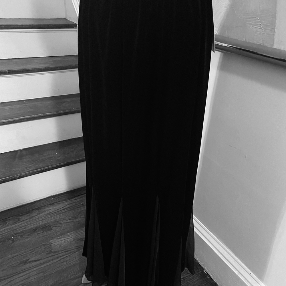 Msk Evening Women’s Long Velvet Skirt.